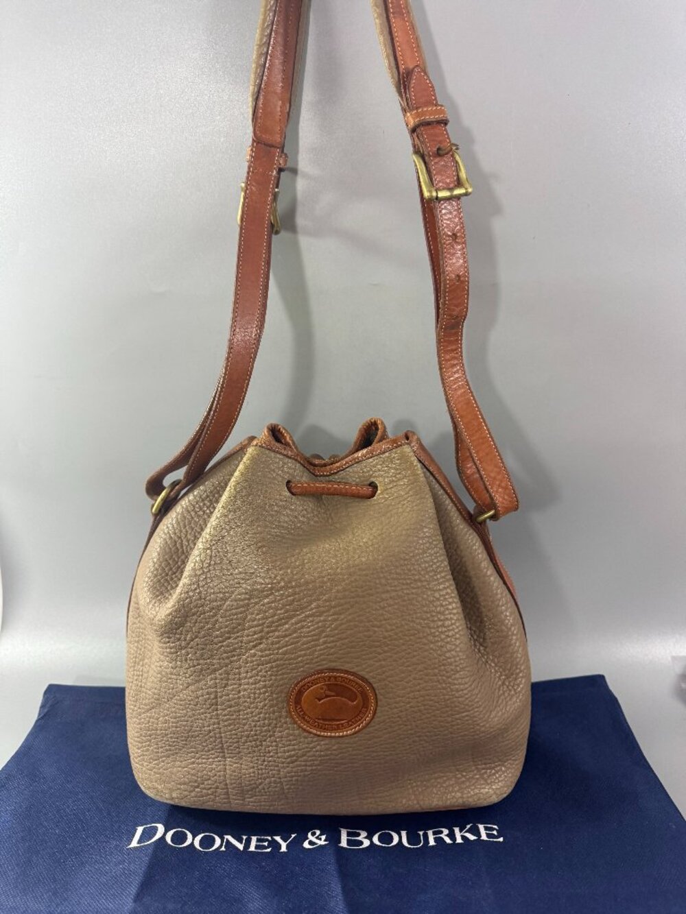 Vintage Dooney & Bourke AWL Bucket Bag Taupe Tan Leather Crossbody Shoulder USA